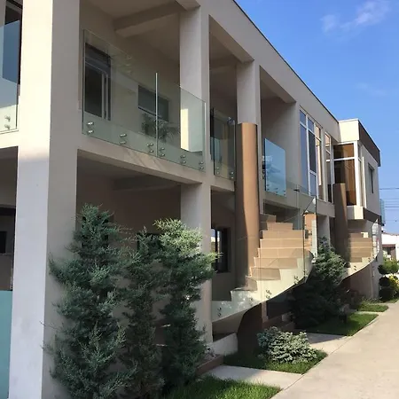 ホームステイ Cazare Mamaia Nord ナボダリ